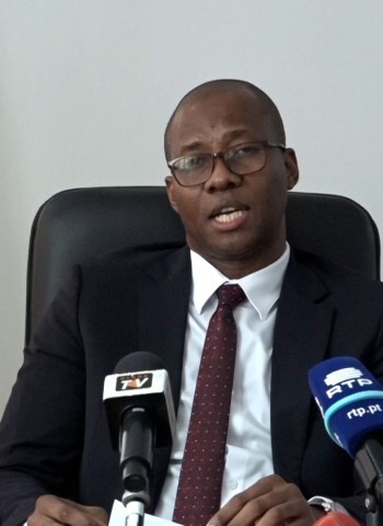 Governos central e regional em rota de colisão por causa das transferências financeiras