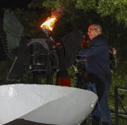 Chama da Pátria mobiliza milhares na Praça da Independência onde PR apela para reconhecimento dos que deram vida pela liberdade