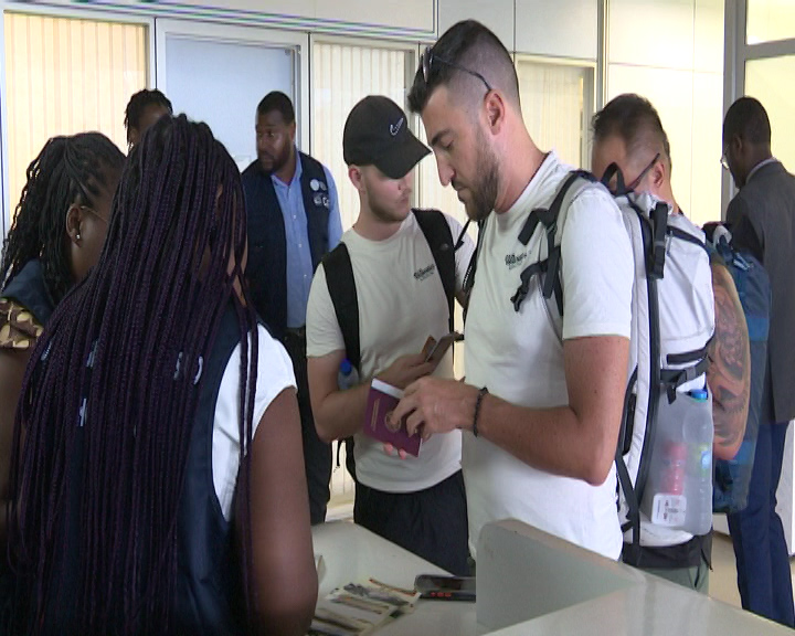 Nova taxa de turismo fixa 25 Euros por turista e já está a ser cobrada no aeroporto