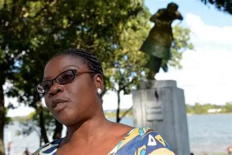 PR enaltece figura de São Deus Lima e trabalhadores da TVS rendem homenagem a malograda